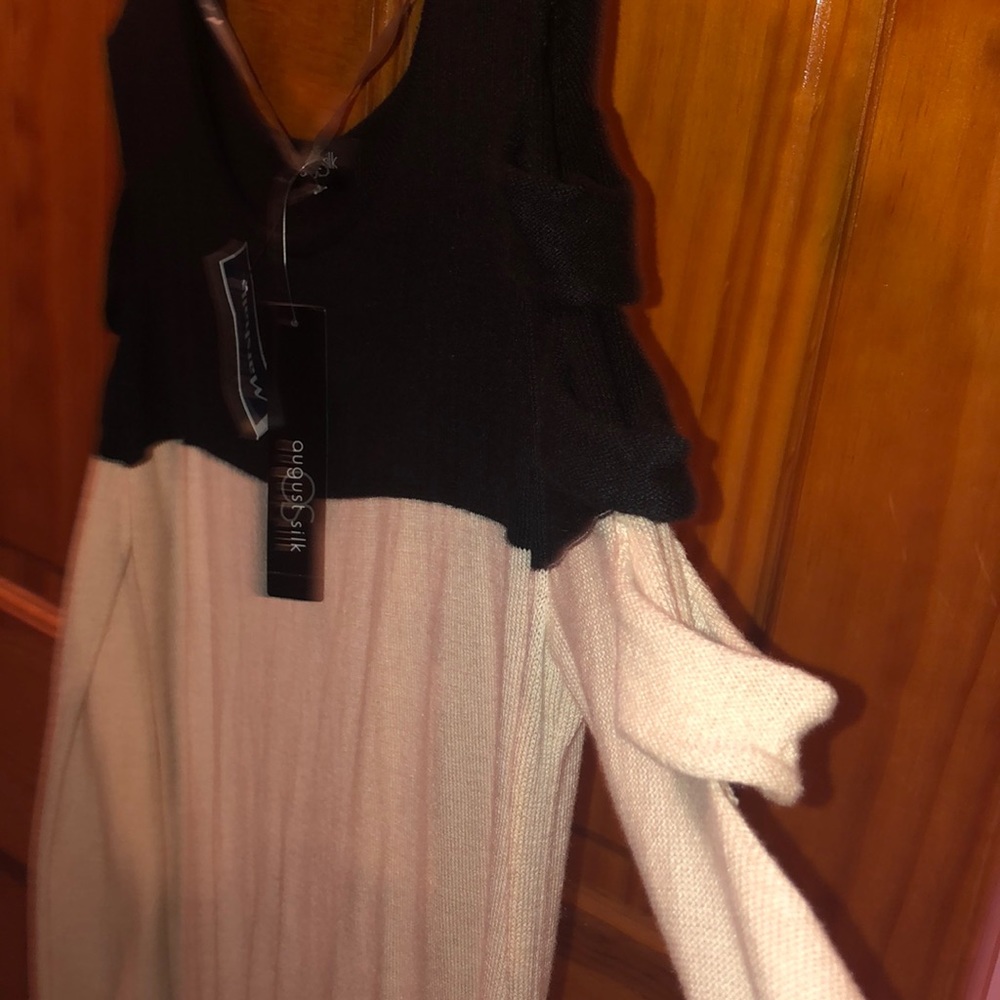 Sweater - Picture 5 of 5